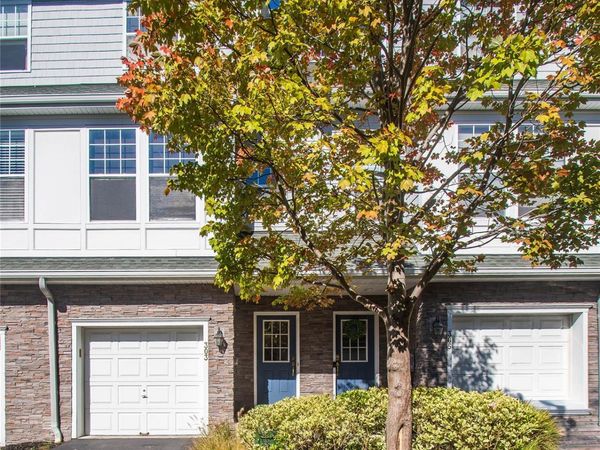 303 Bridgeview Drive , Poughkeepsie, NY 12601