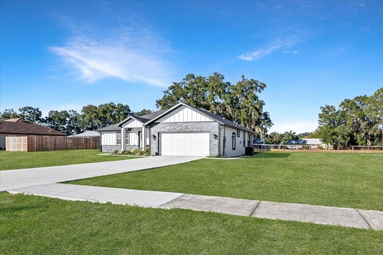 11778 SW 167th Avenue , Brooker, FL 32622 Photo