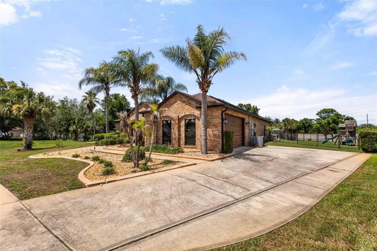 660 Moss Point Cove Court, Debary, FL 32713 Photo