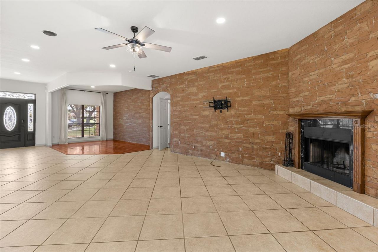 660 Moss Point Cove Court, Debary, FL 32713 Photo