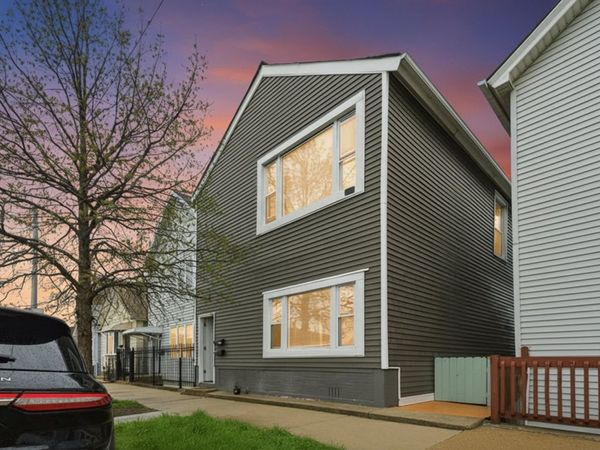 2643 S Hillock Avenue , Chicago, IL 60608