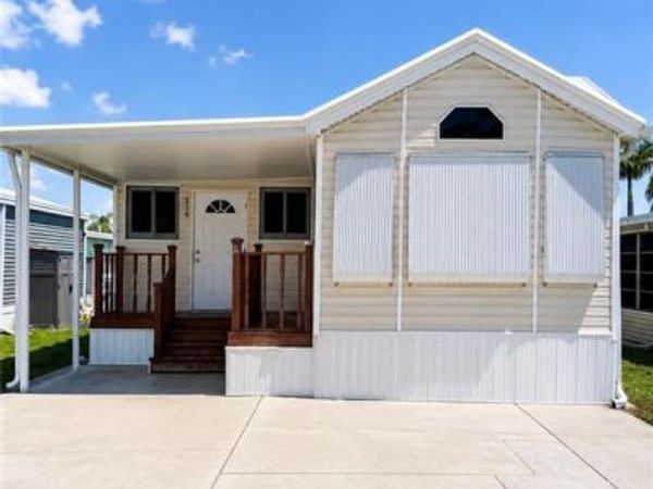 334 Blue Spring TER , NORTH FORT MYERS, FL 33903