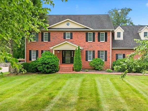 223 Colony Drive, Bristol, TN 37620