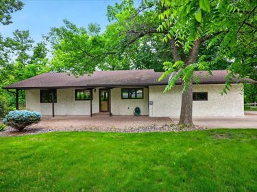 18420 Bates Street , Dayton, MN 55327