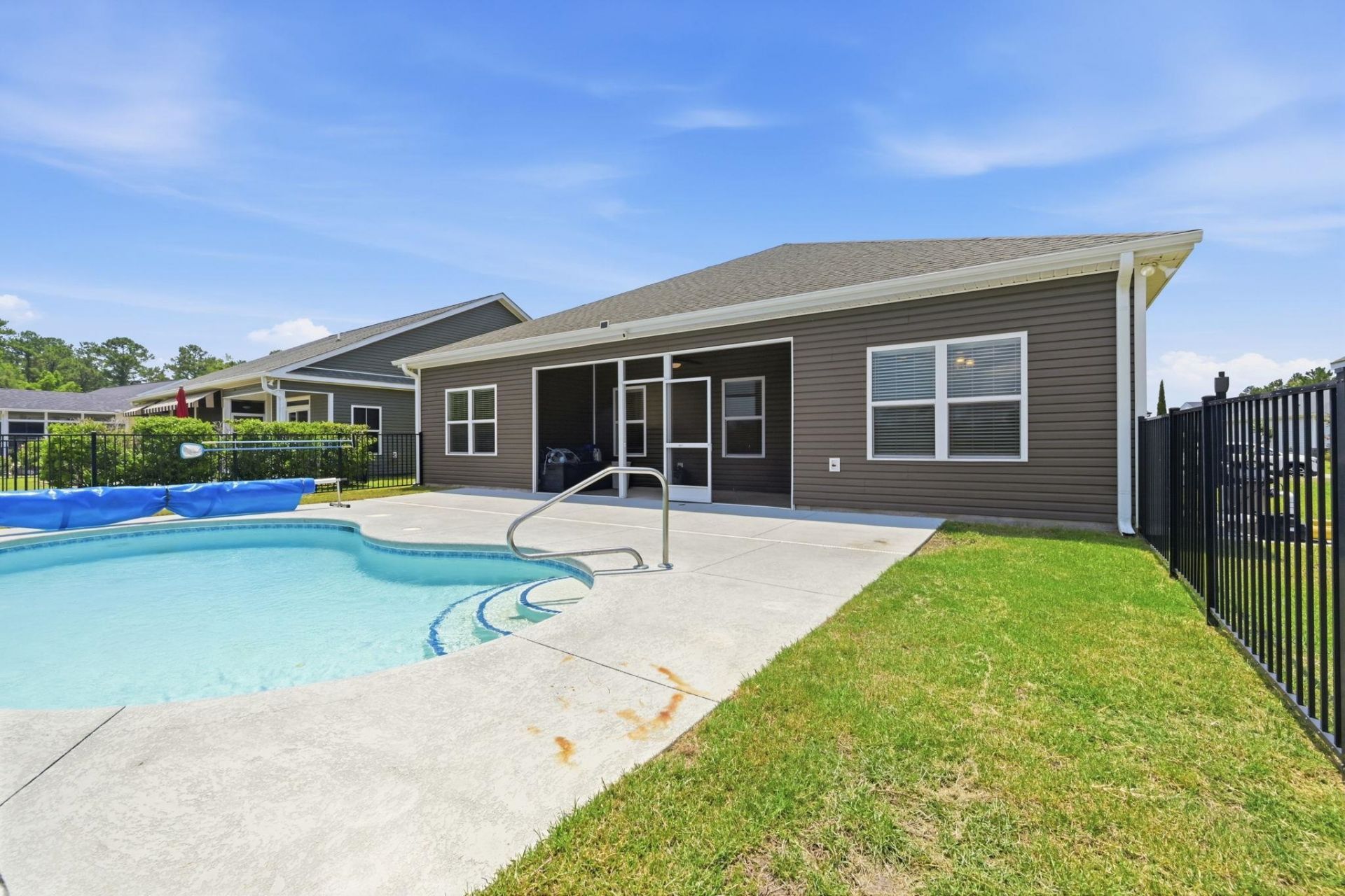 643 Belmont Dr.  Photo 19