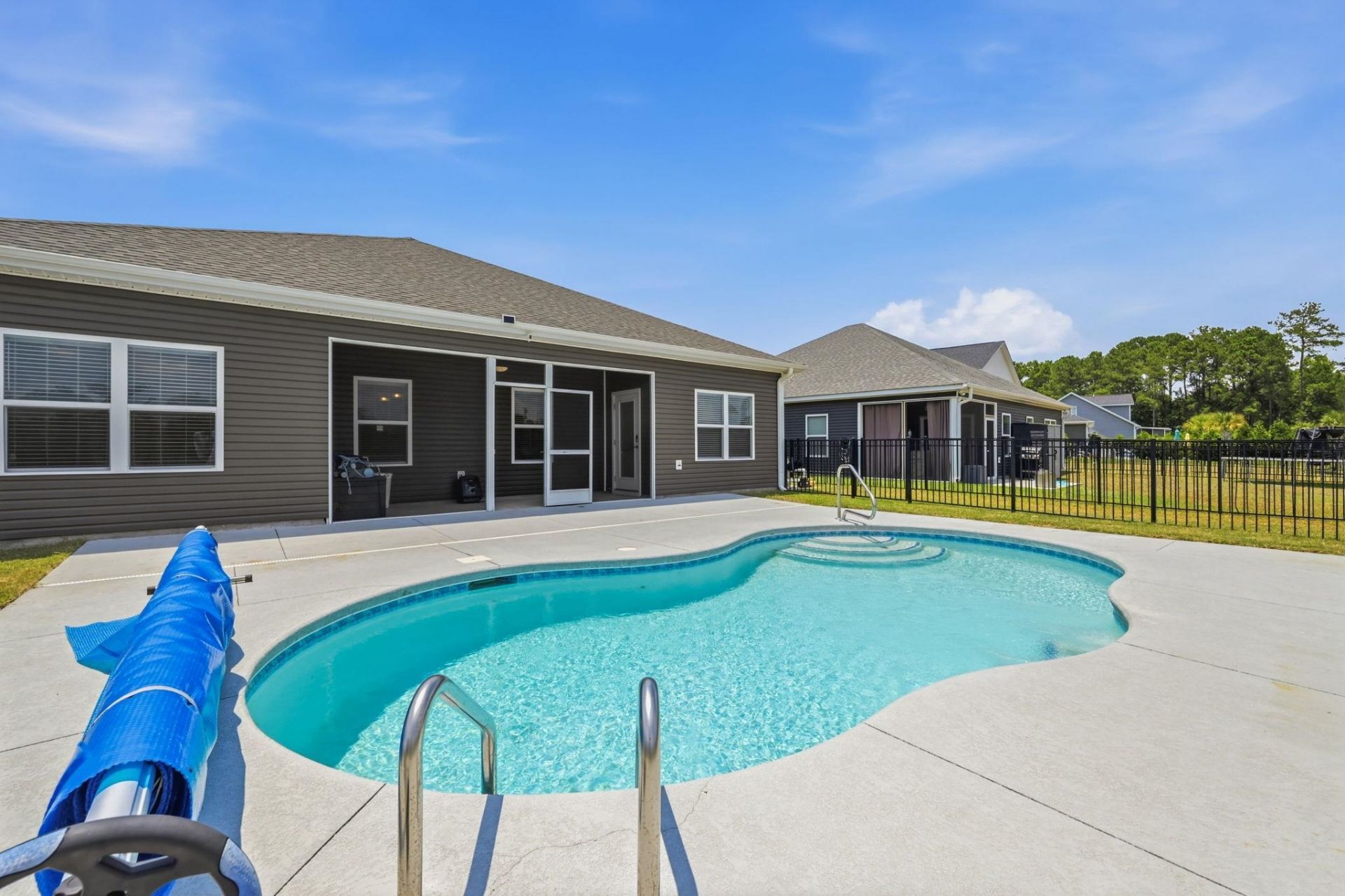 643 Belmont Dr.  Photo 24