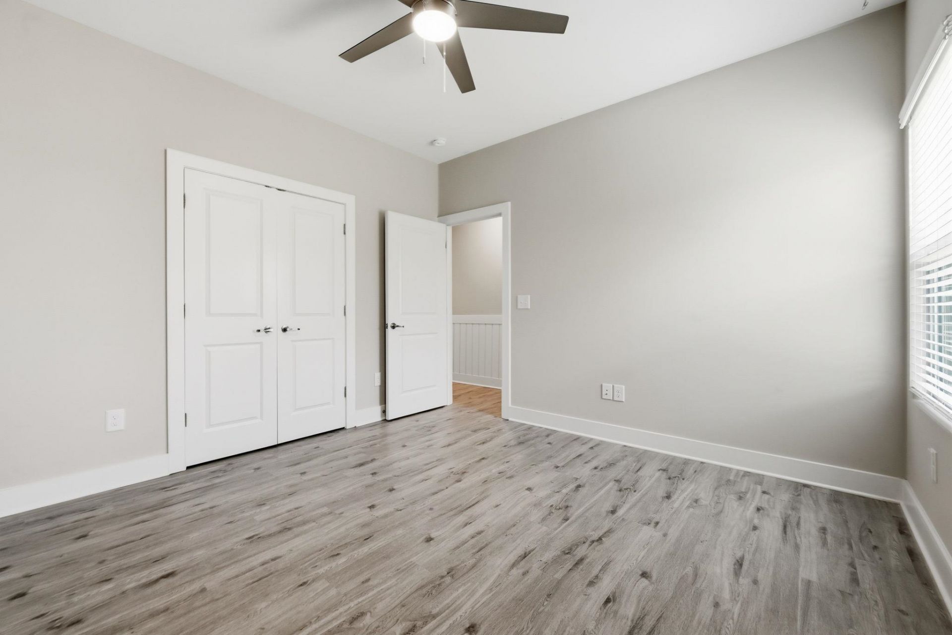 643 Belmont Dr.  Photo 32