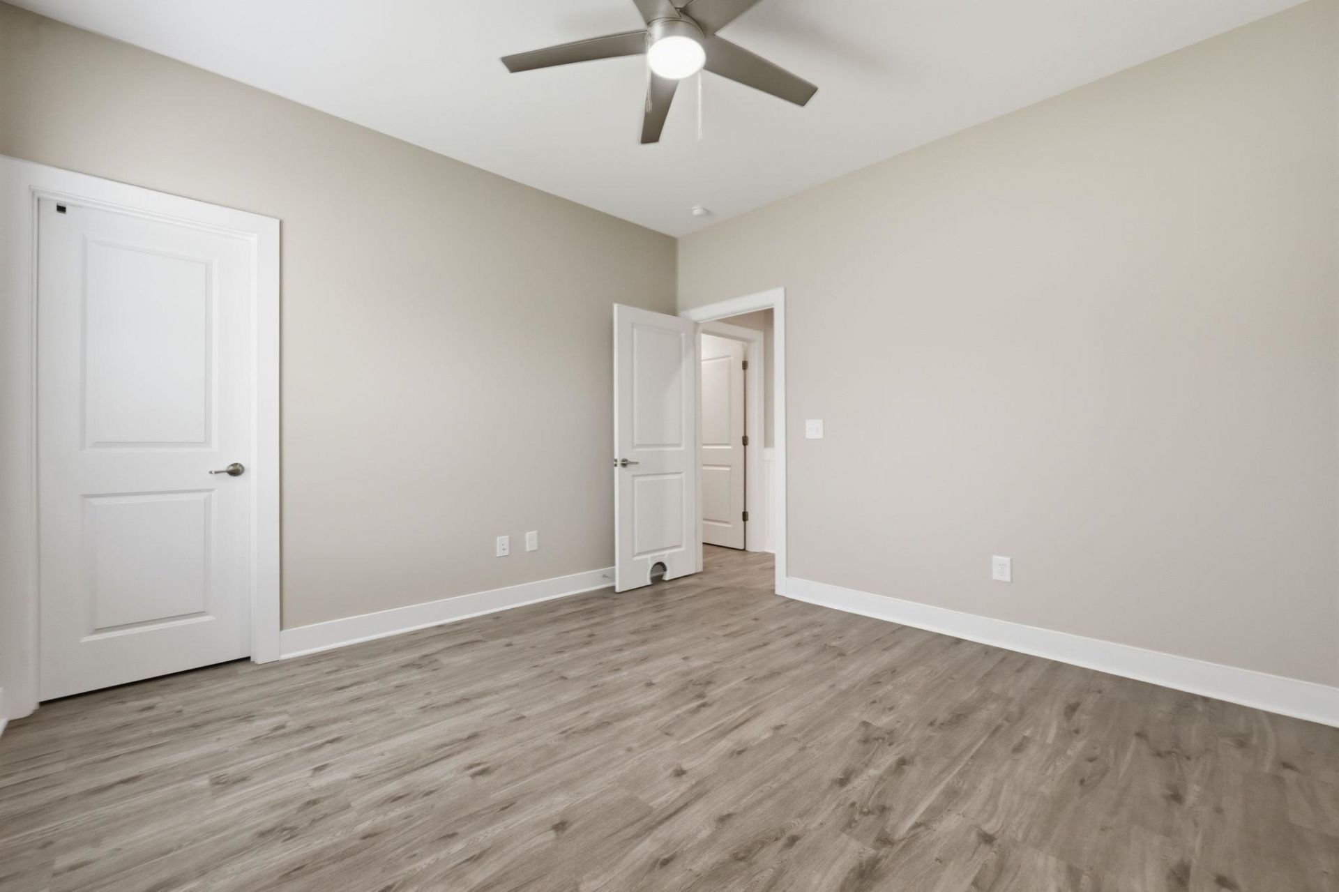 643 Belmont Dr.  Photo 36