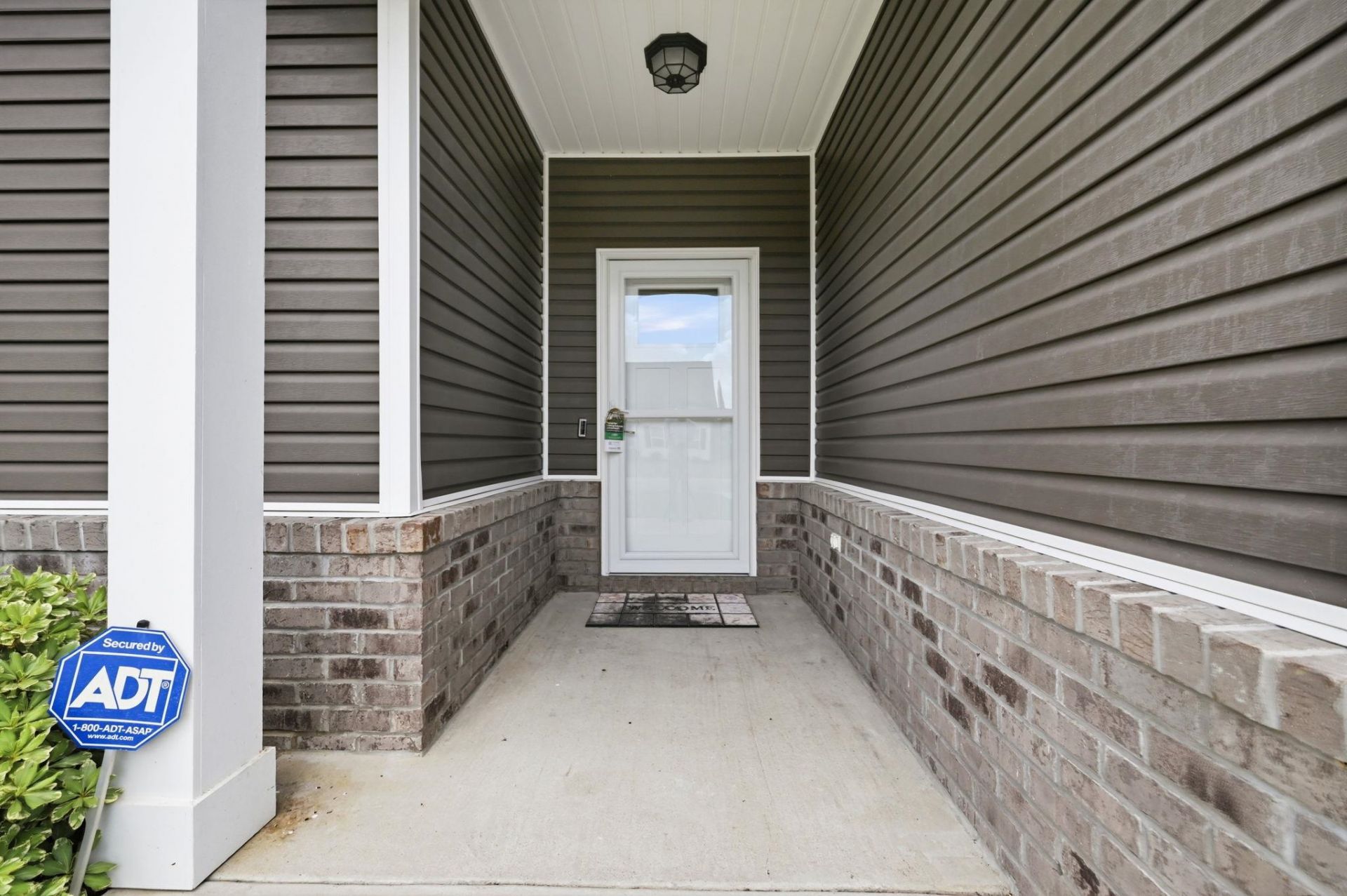 643 Belmont Dr.  Photo 6