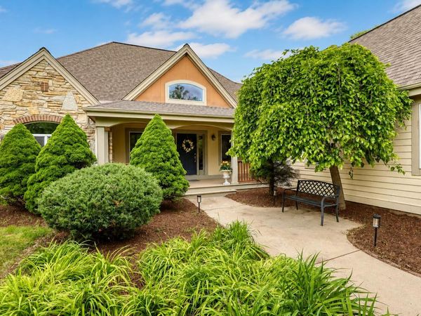 13345 N Windsor Ct, Mequon, WI 53097