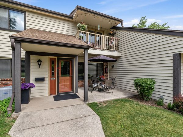 3733 W Loomis Rd, Greenfield, WI 53221