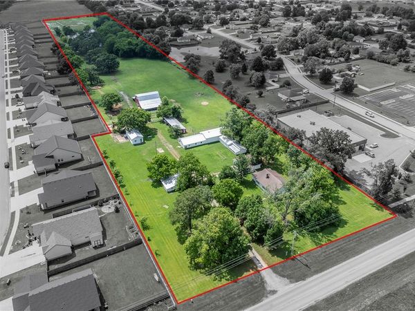 15493 N Highway 94 , Pea Ridge, AR 72751
