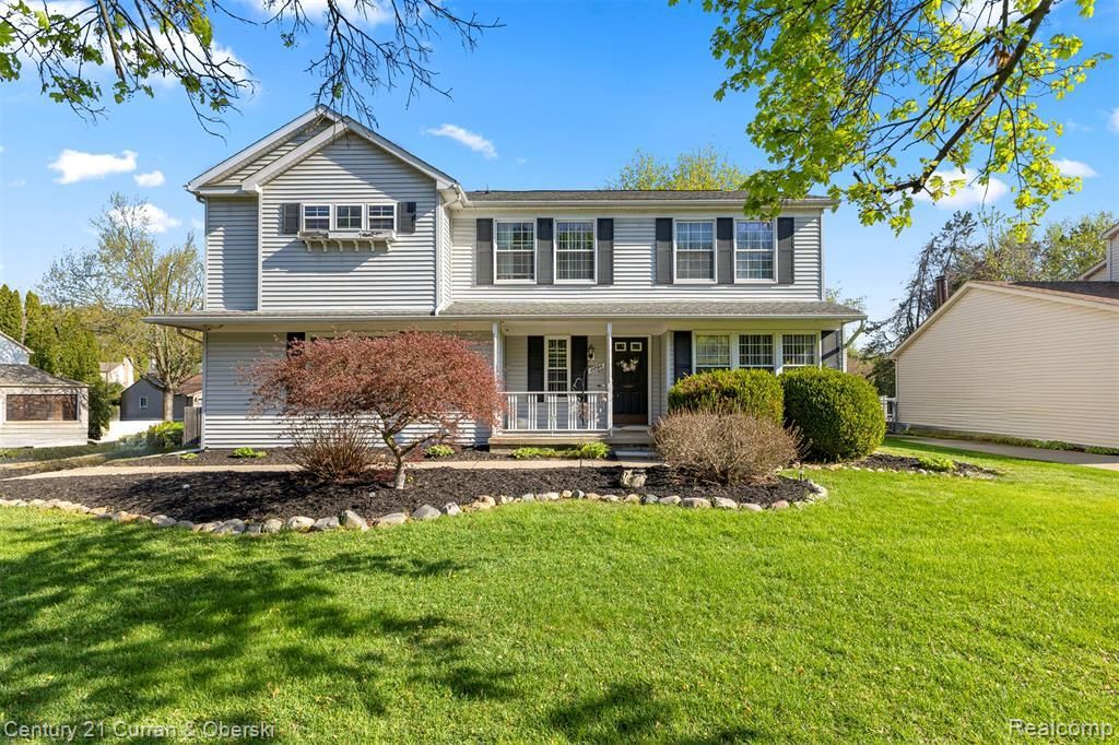 8095 S Huron River Drive, York Township, MI 48197 Main Photo