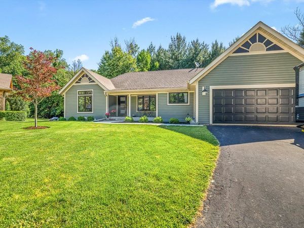 117 Centralia NE Place, POPLAR GROVE, IL 61065