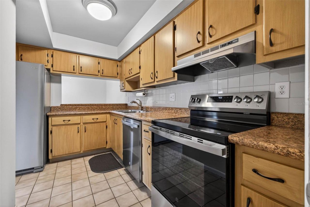 2943 Lichen Lane , Unit B, Clearwater, FL 33760 Photo