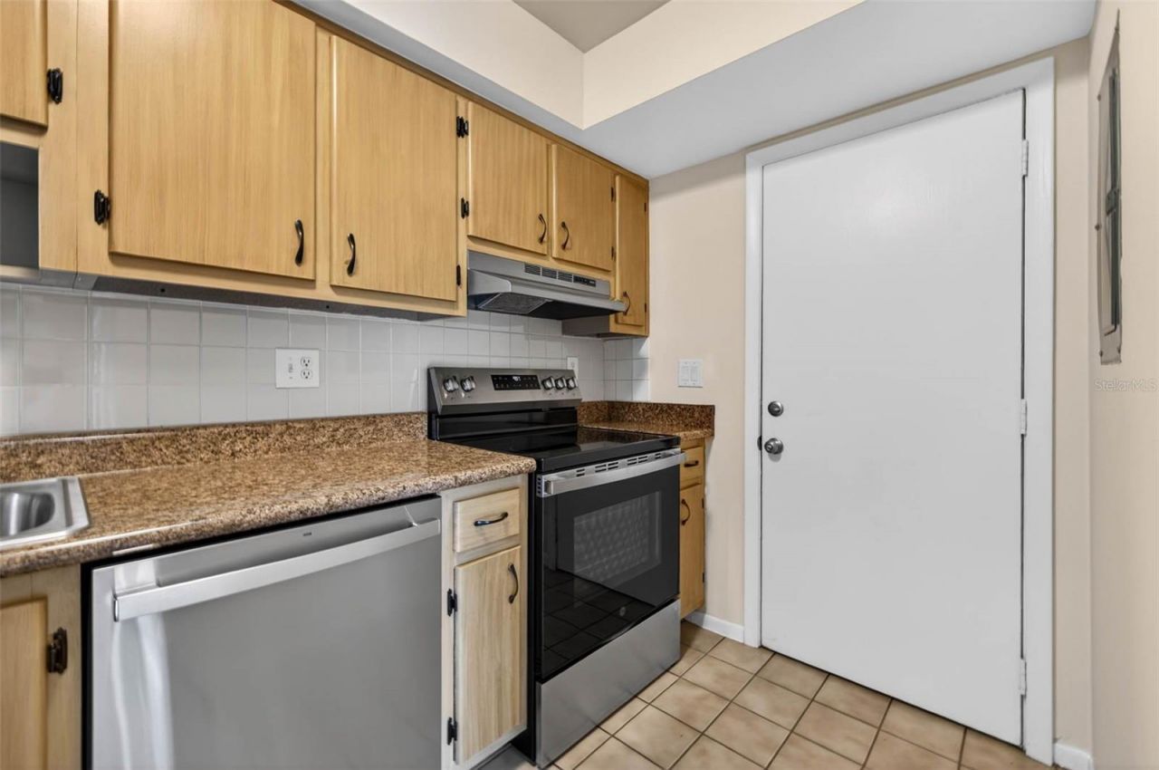 2943 Lichen Lane , Unit B, Clearwater, FL 33760 Photo