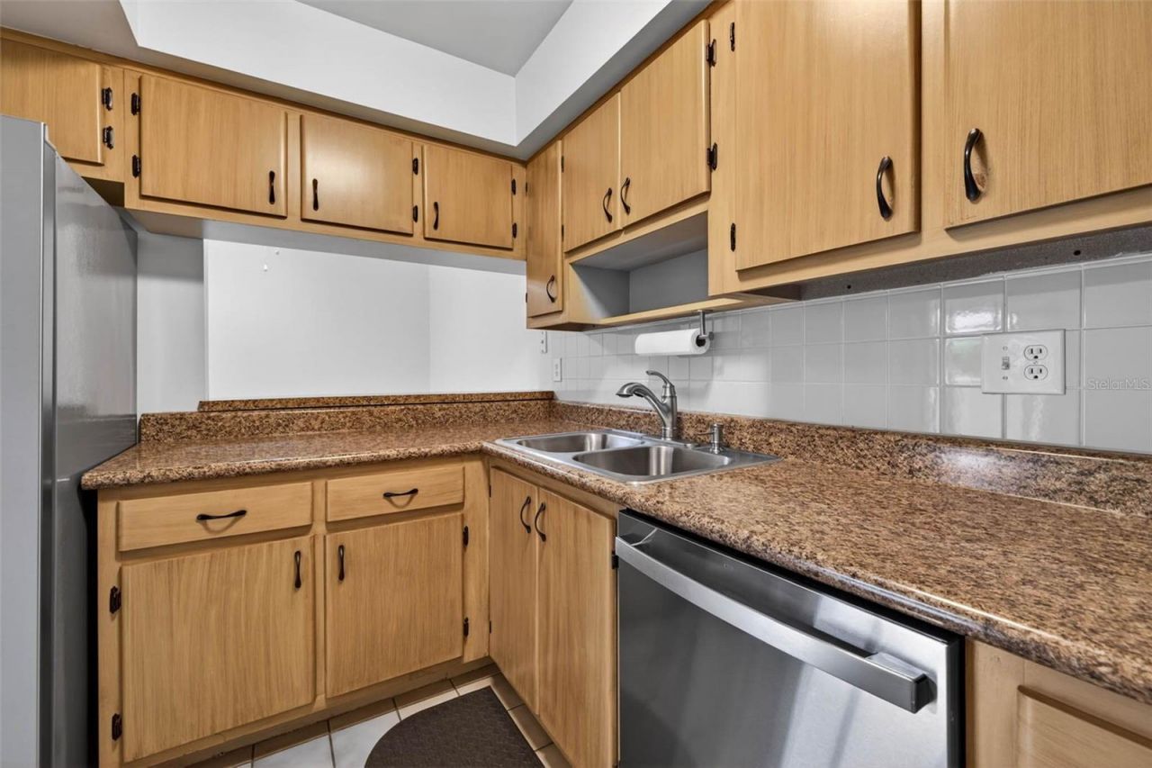 2943 Lichen Lane , Unit B, Clearwater, FL 33760 Photo