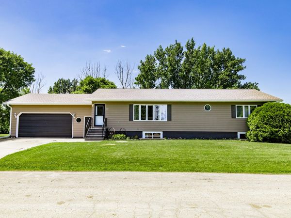 501 1st Street NW, Hillsboro, ND 58045