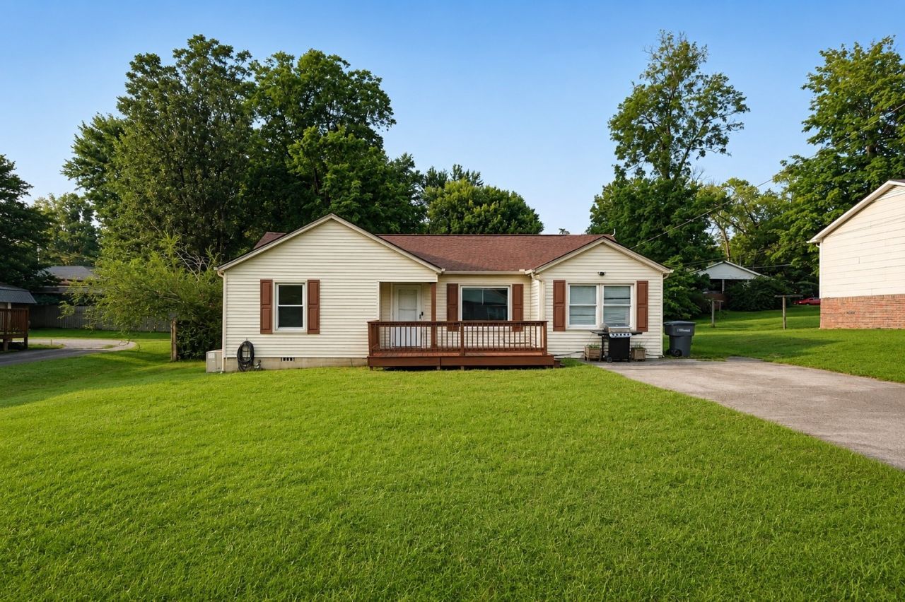 24 E Stevens St, Cookeville, TN 38501 Main Photo