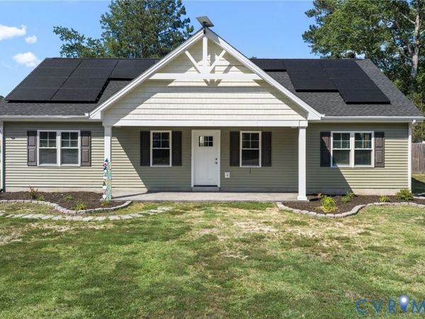 101 Pine Street , Jarratt, VA 23867