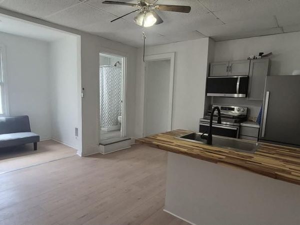 424 E MARKET STREET, Unit B, POTTSVILLE, PA 17901