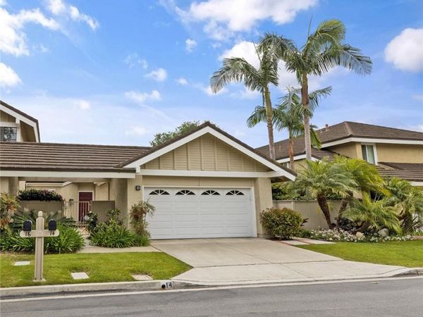 14 Woodgrove , Unit 19, Irvine, CA 92604