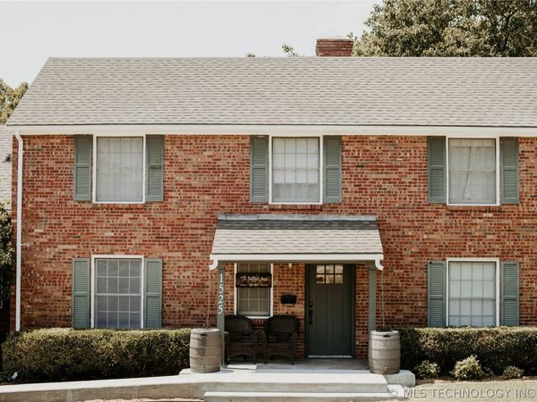 1525 Hillcrest Drive , Bartlesville, OK 74003
