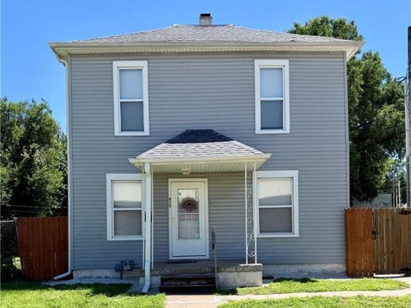839 S 22nd Street, St Joseph, MO 64507