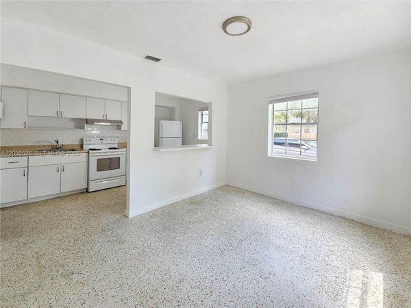 6601 SW 10th St , Unit 2, West Miami, FL 33144