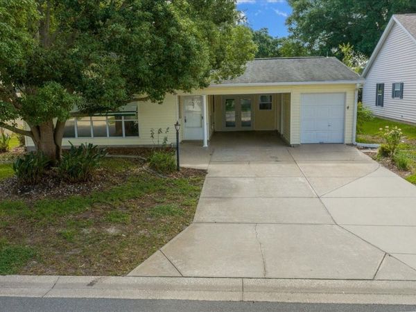 1133 DEL TORO DRIVE , LADY LAKE, FL 32159