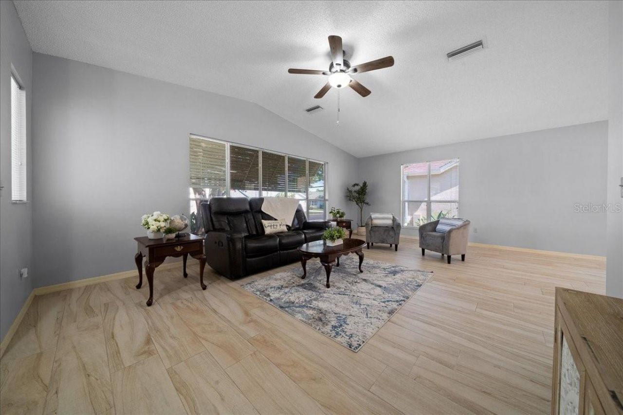 1133 Del Toro Drive, Lady Lake, FL 32159 Photo