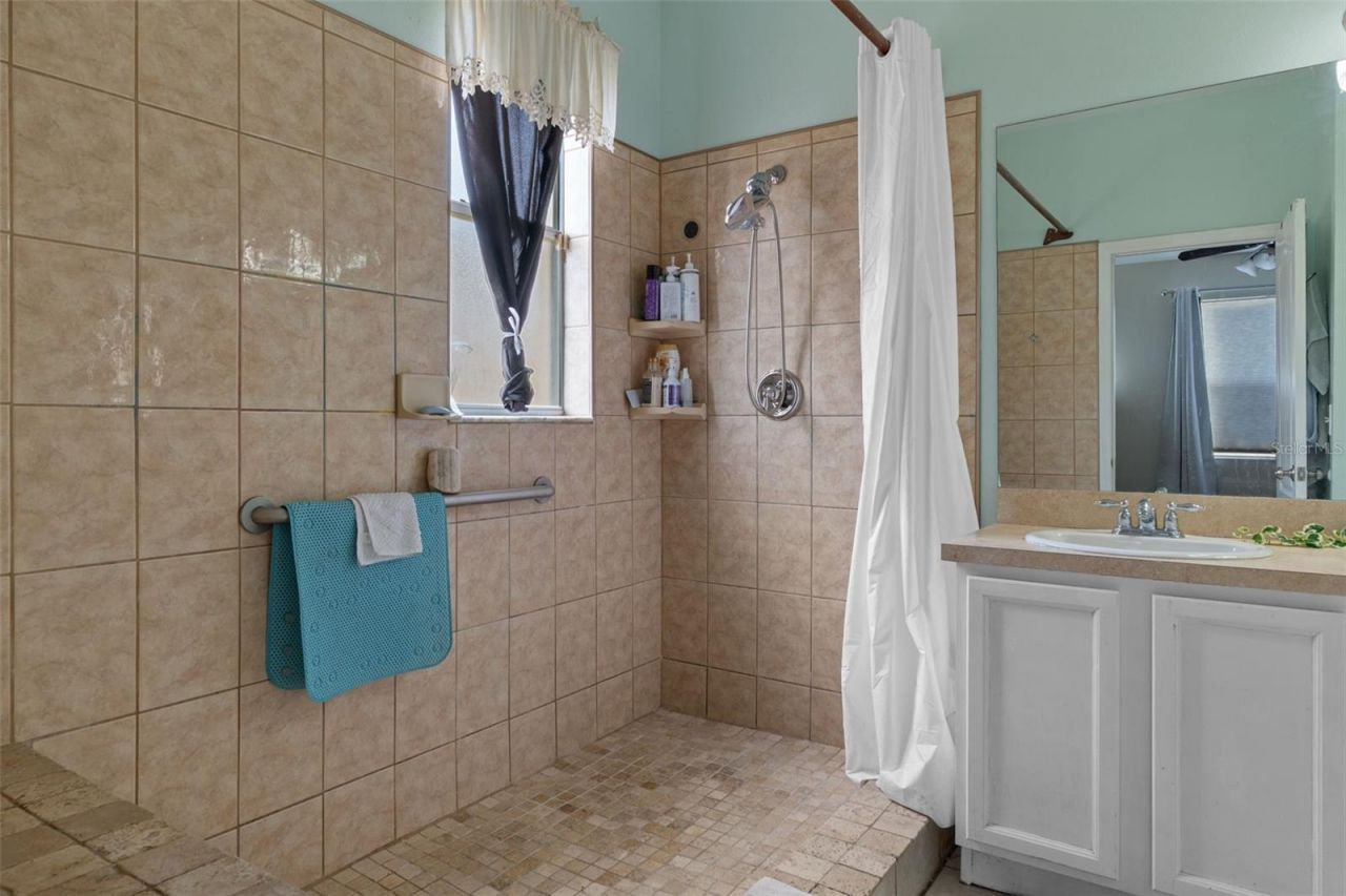 8483 Pinetop Ridge Lane , Brooksville, FL 34613 Photo