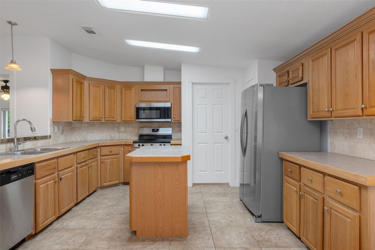 5290 W Rochelle Street, Homosassa, FL 34446 Photo