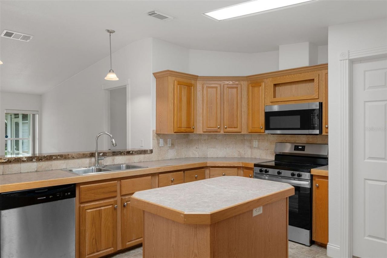 5290 W Rochelle Street, Homosassa, FL 34446 Photo