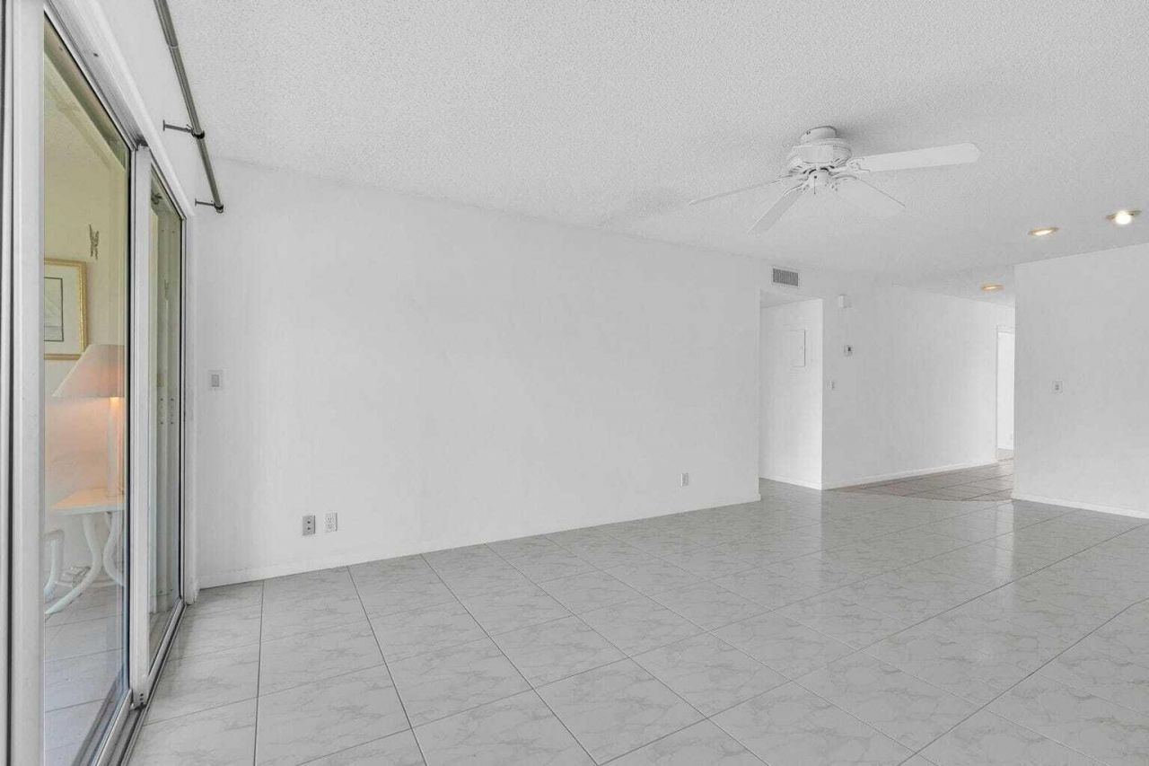 13721 Flora Place, Unit D, Delray Beach, FL 33484 Photo