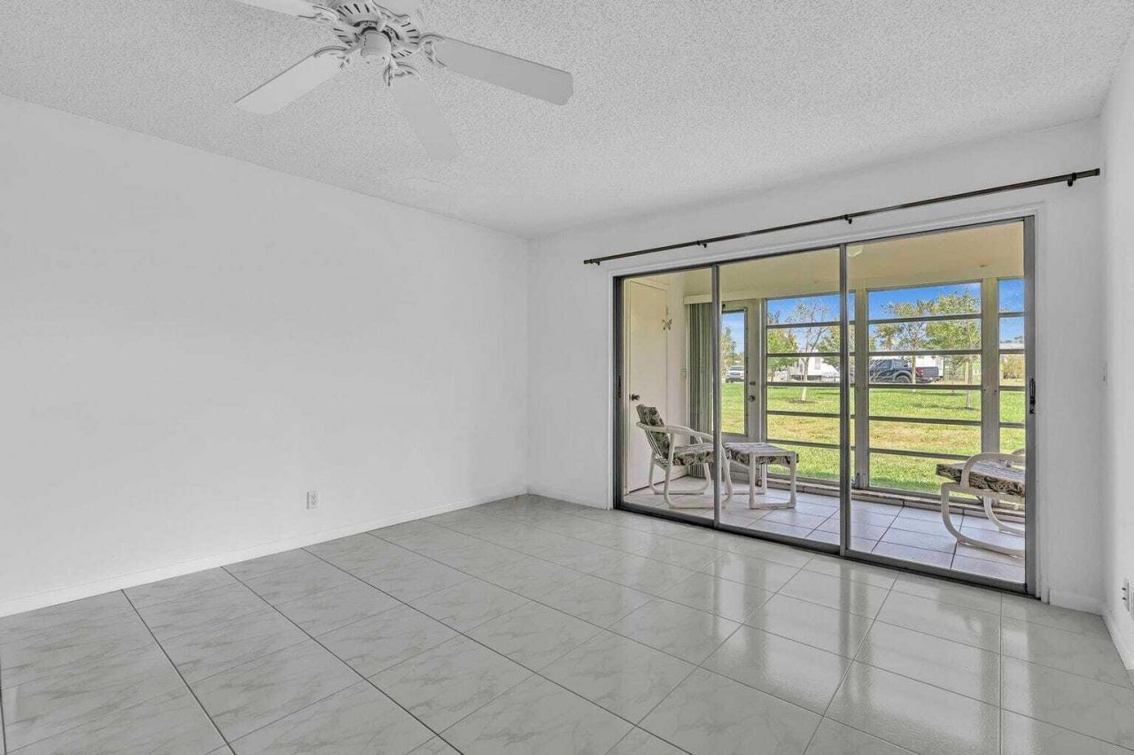 13721 Flora Place, Unit D, Delray Beach, FL 33484 Photo