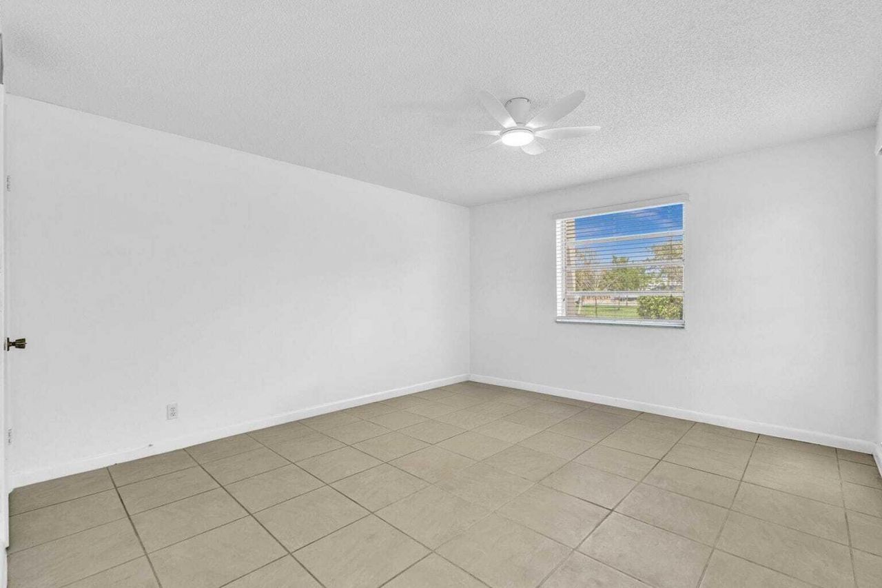 13721 Flora Place, Unit D, Delray Beach, FL 33484 Photo