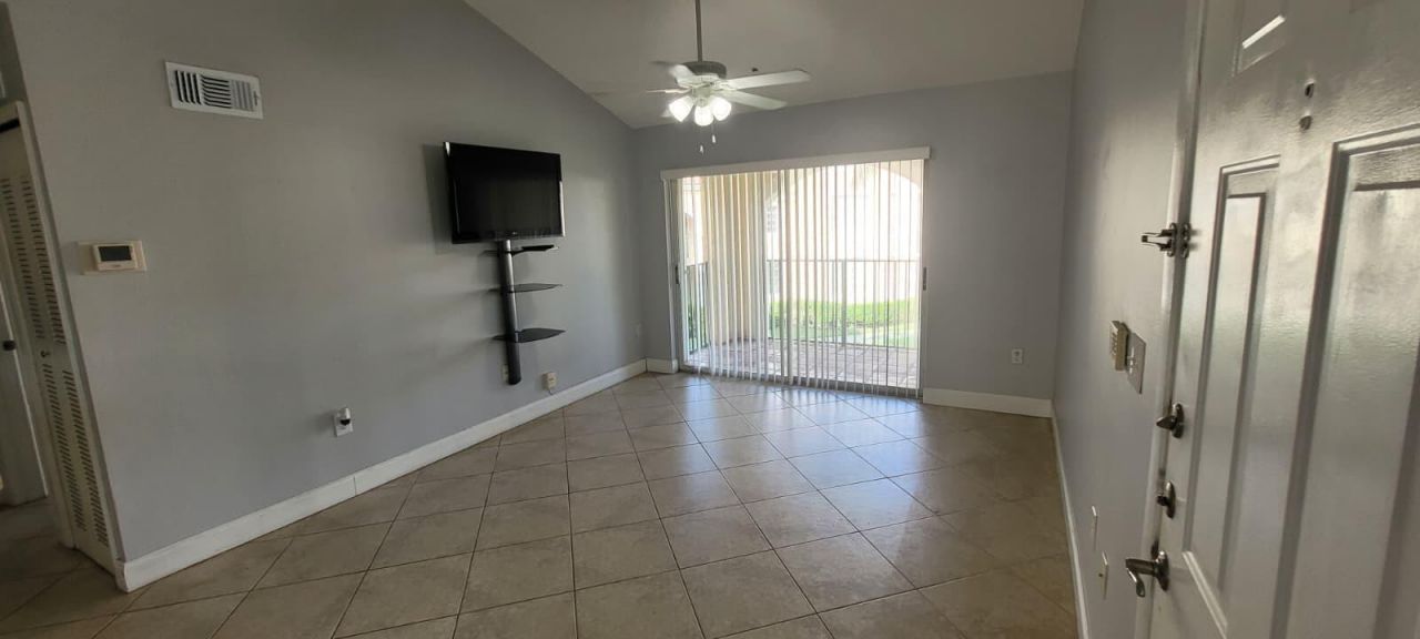 1755 Village Boulevard, Unit 208, West Palm Beach, FL 33409 Photo