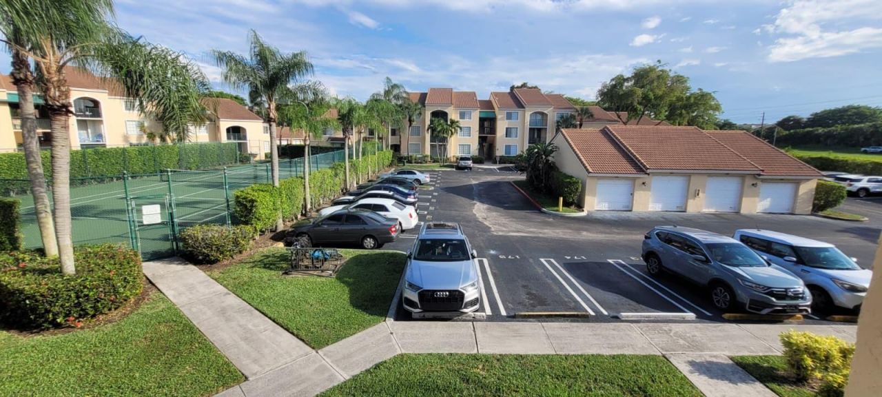 1755 Village Boulevard, Unit 208, West Palm Beach, FL 33409 Photo