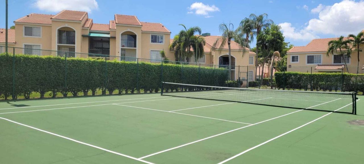 1755 Village Boulevard, Unit 208, West Palm Beach, FL 33409 Photo