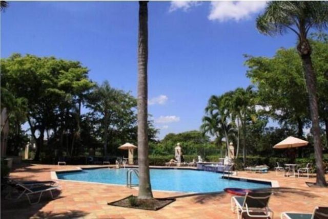 1755 Village Boulevard, Unit 208, West Palm Beach, FL 33409 Photo
