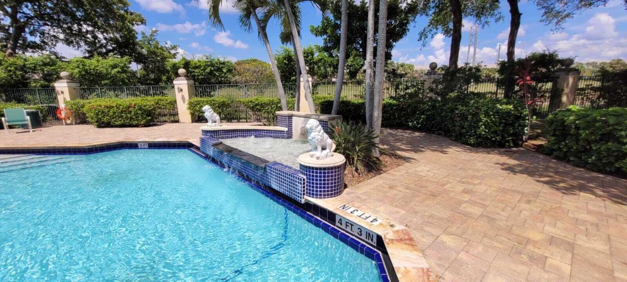 1755 Village Boulevard, Unit 208, West Palm Beach, FL 33409 Photo
