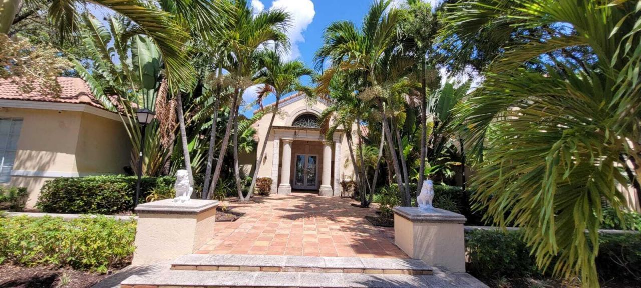 1755 Village Boulevard, Unit 208, West Palm Beach, FL 33409 Photo