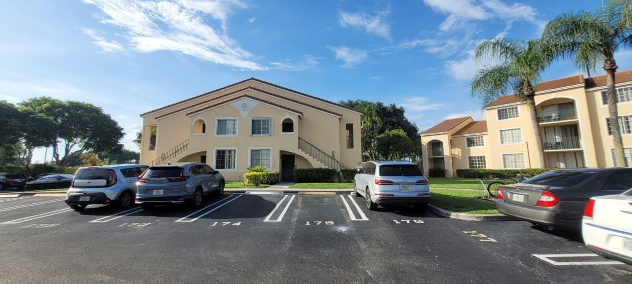 1755 Village Boulevard, Unit 208, West Palm Beach, FL 33409 Photo