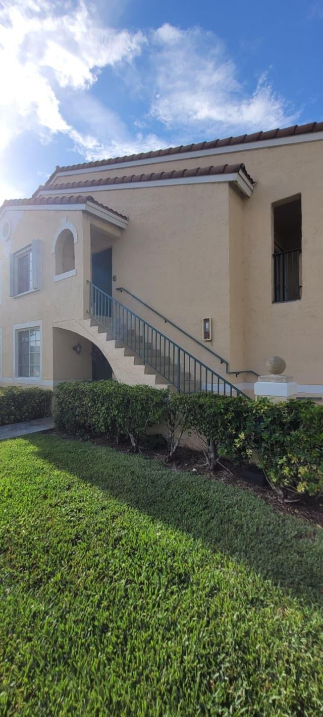 1755 Village Boulevard, Unit 208, West Palm Beach, FL 33409 Photo