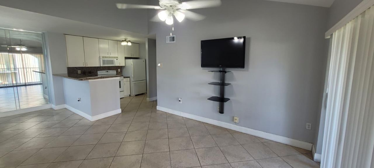 1755 Village Boulevard, Unit 208, West Palm Beach, FL 33409 Photo
