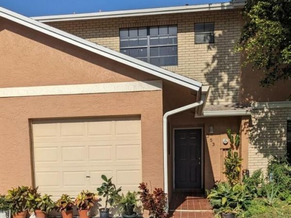 353 NW 103rd Terrace, Pembroke Pines, FL 33026