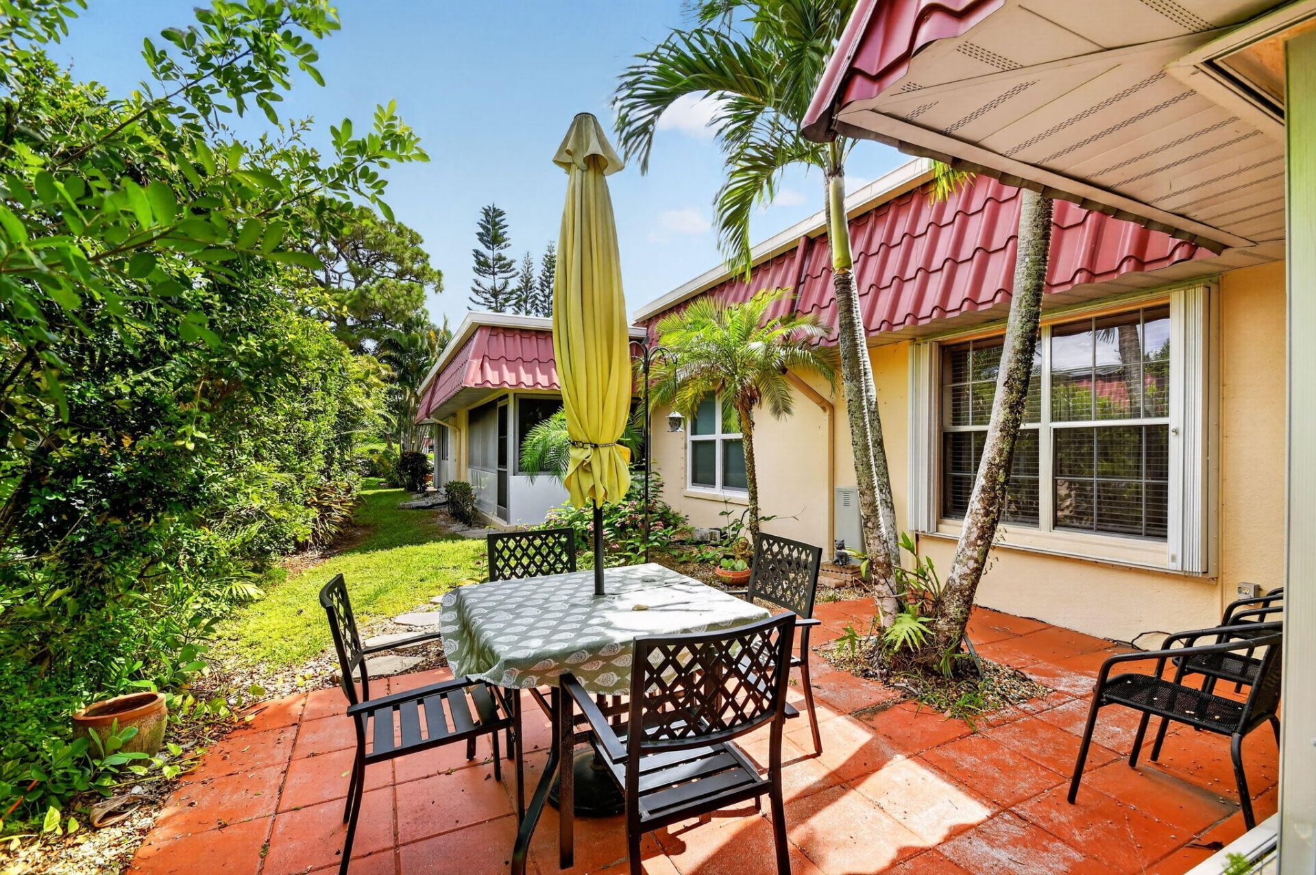 300 Cape Cod Circle, Lake Worth, FL 33467 Photo