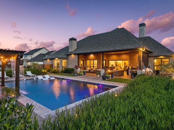 317 Knights Trail, Heath, TX 75032
