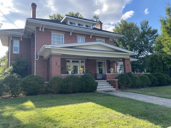 1305 8th Street, Huntington, WV 25701